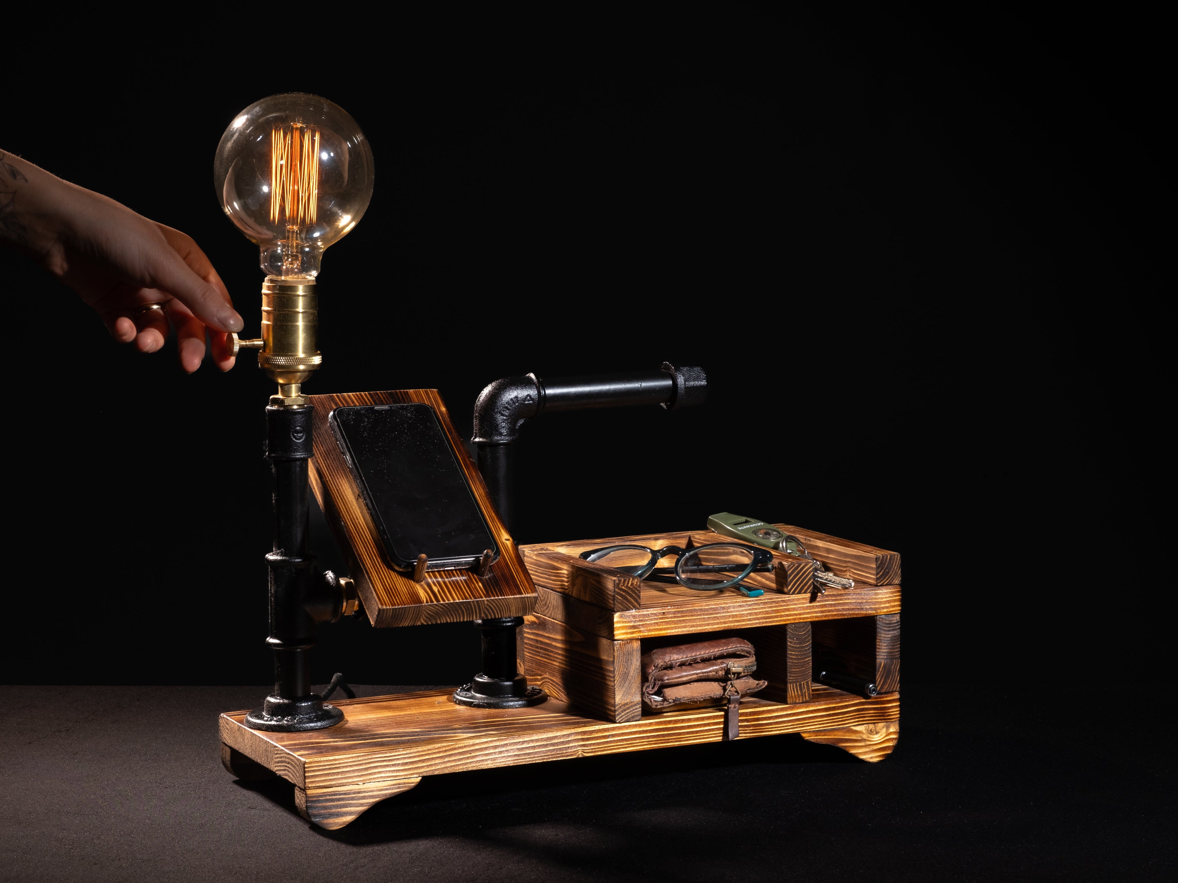 ADELE'S. Organizatör Gece Lambası