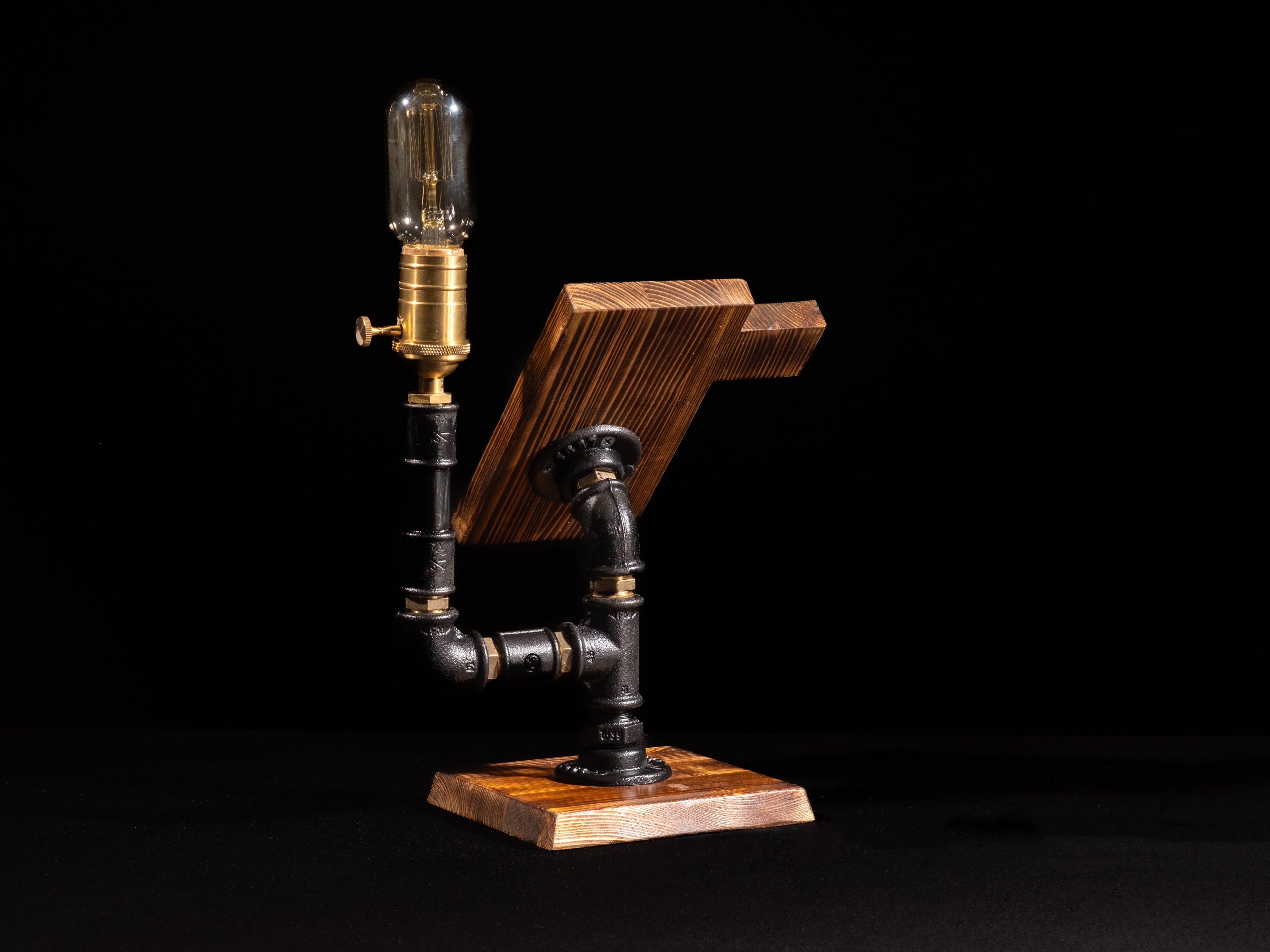 JR. ADELE. Organizatör Gece Lambası