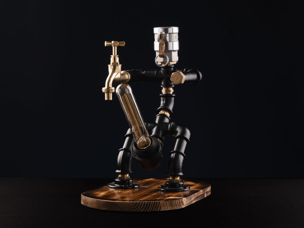 BEREKET TANRISI. Lampenser İçki Çeşmesi