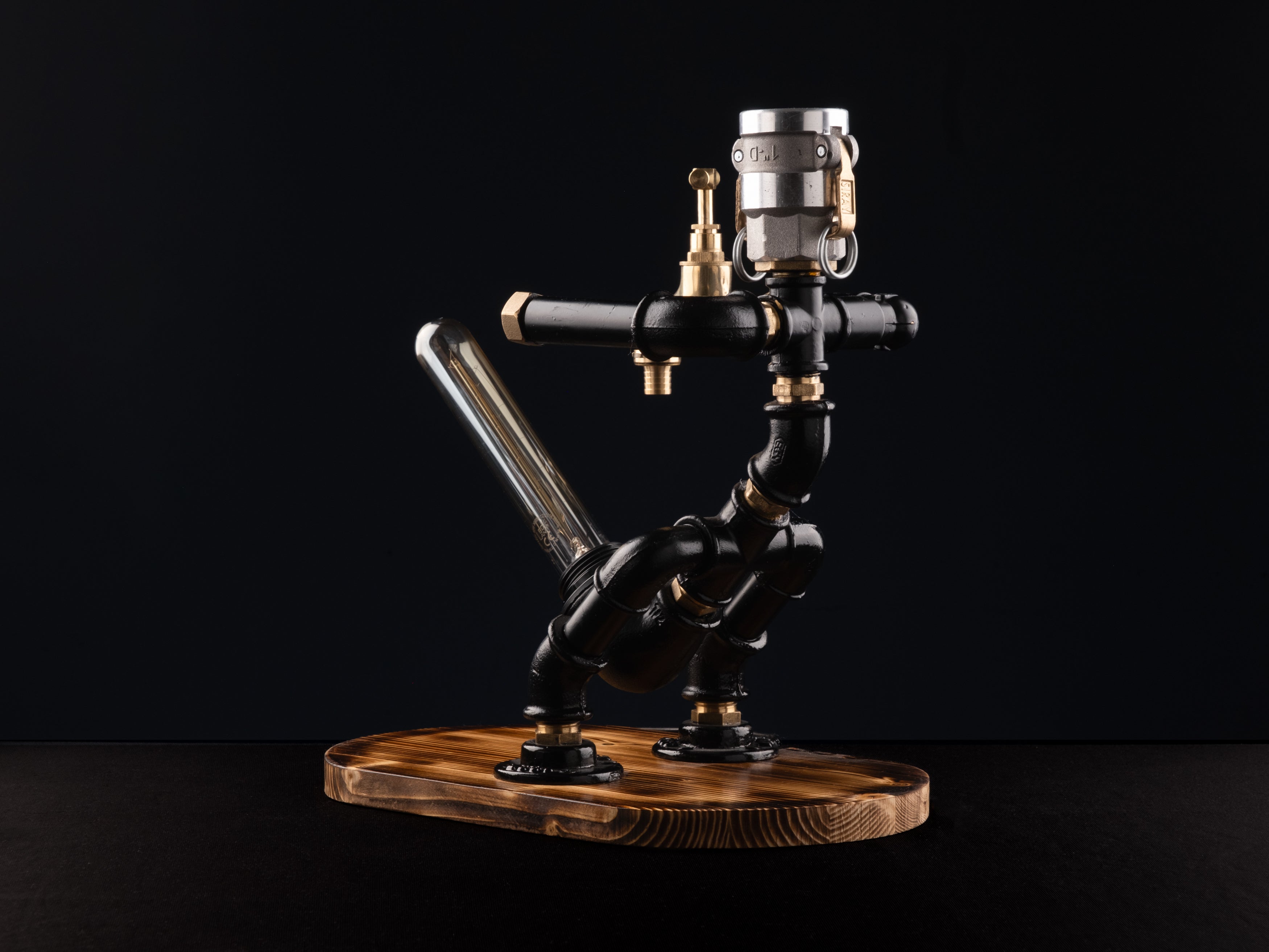 BEREKET TANRISI. Lampenser İçki Çeşmesi