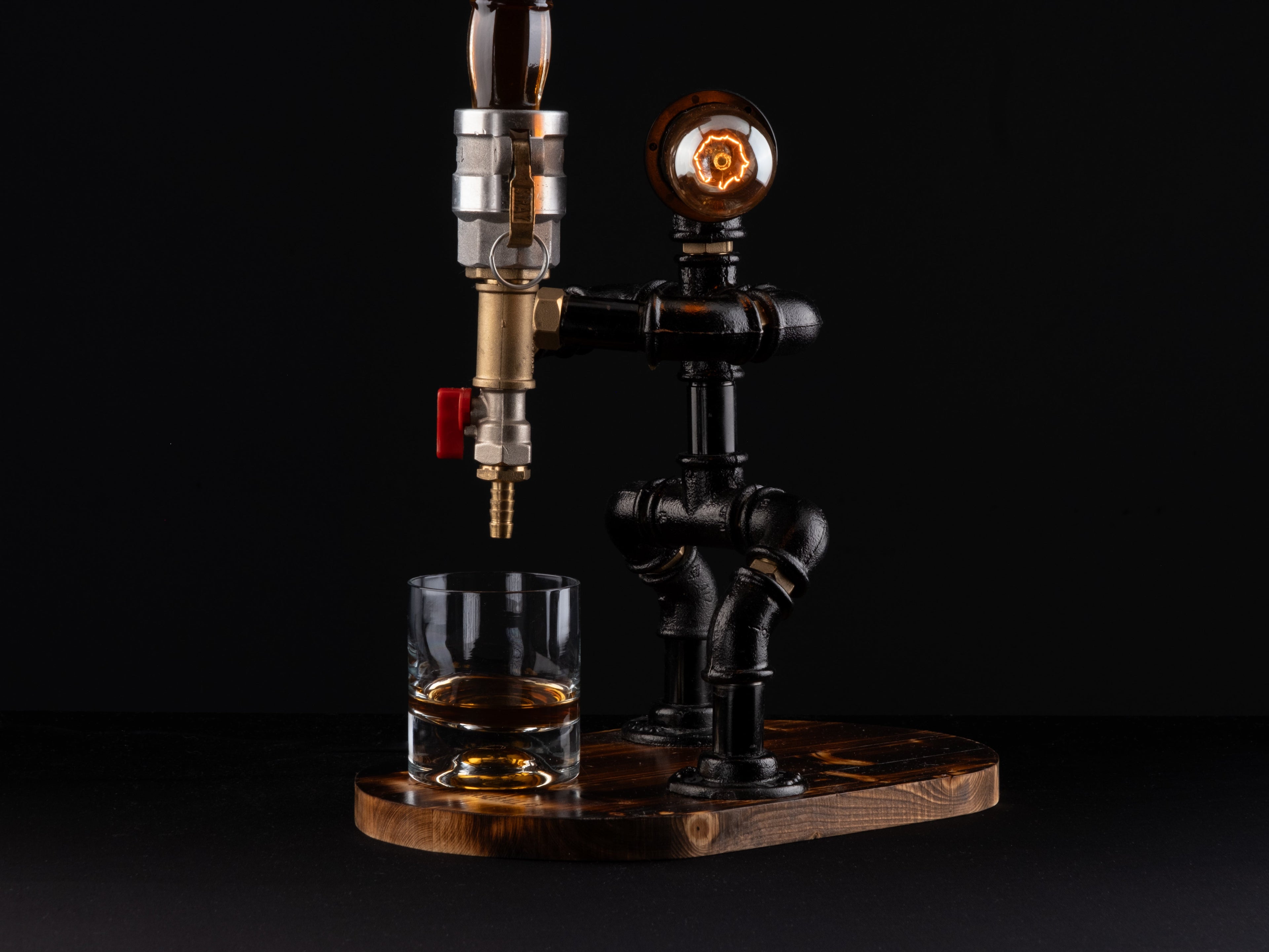 BEYZBOLCU. Lampenser İçki Çeşmesi