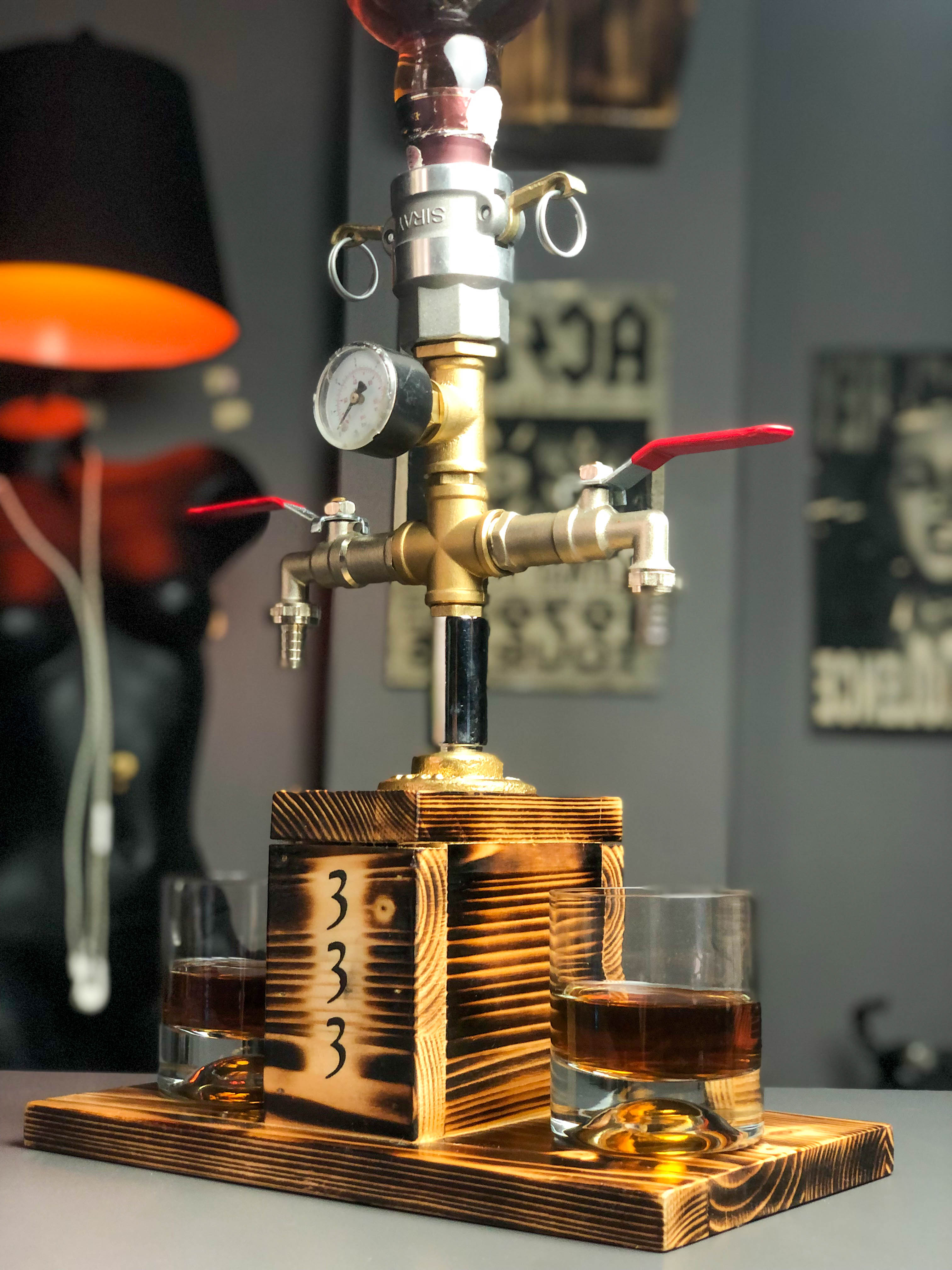 333. Kişiye Özel Ahşap İçki Çeşmesi