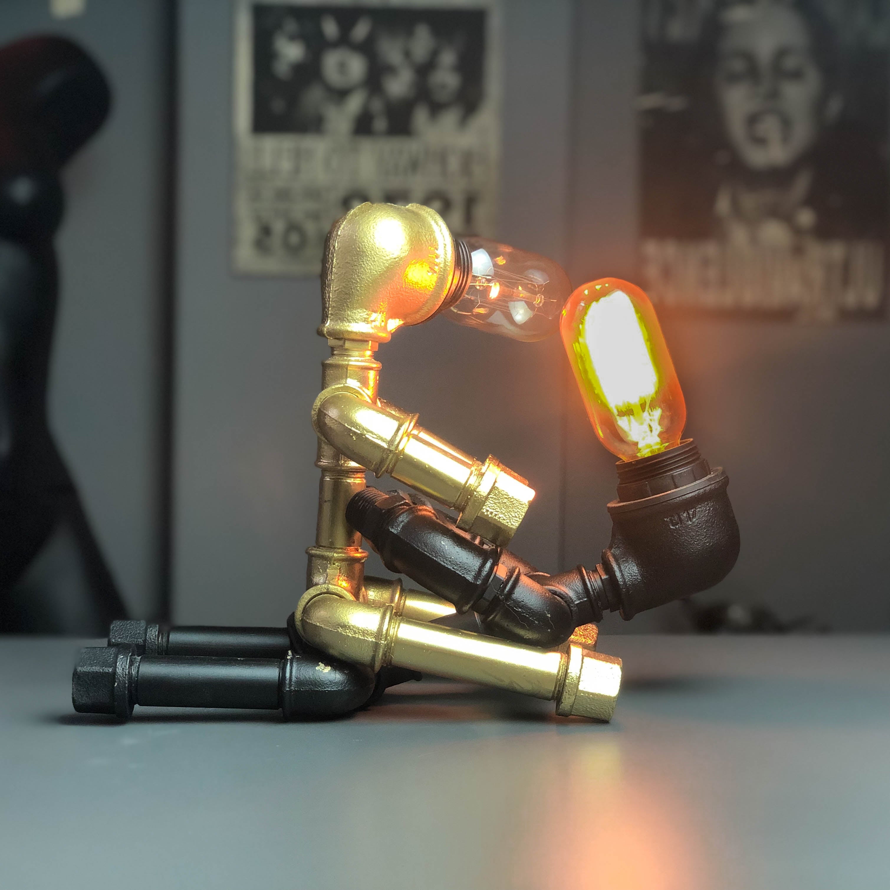 KOVBOY KIZ. Gece Lambası | Kama Sutra