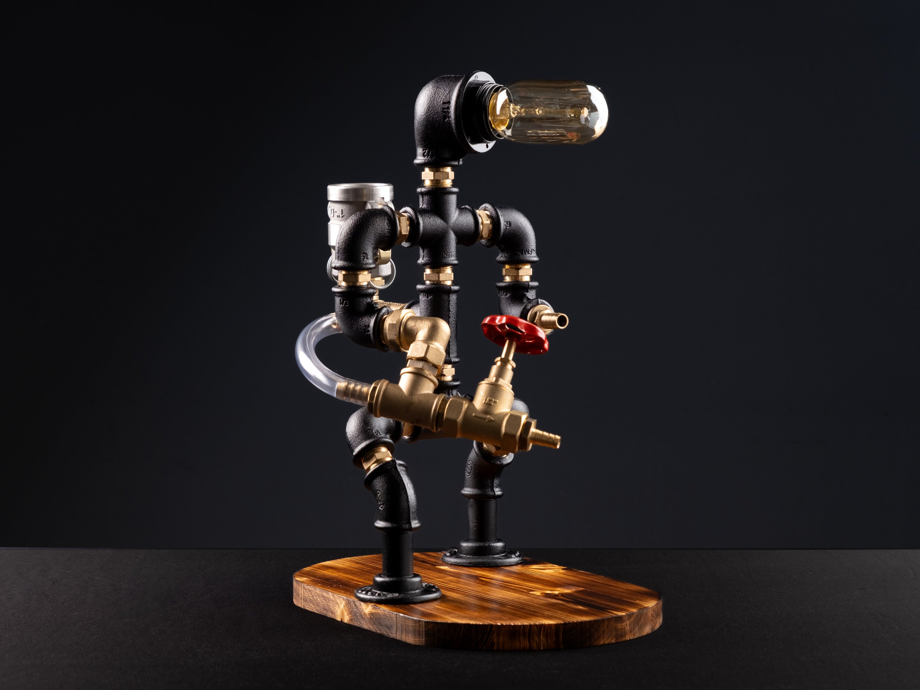 İTFAİYECİ. Lampenser İçki Çeşmesi