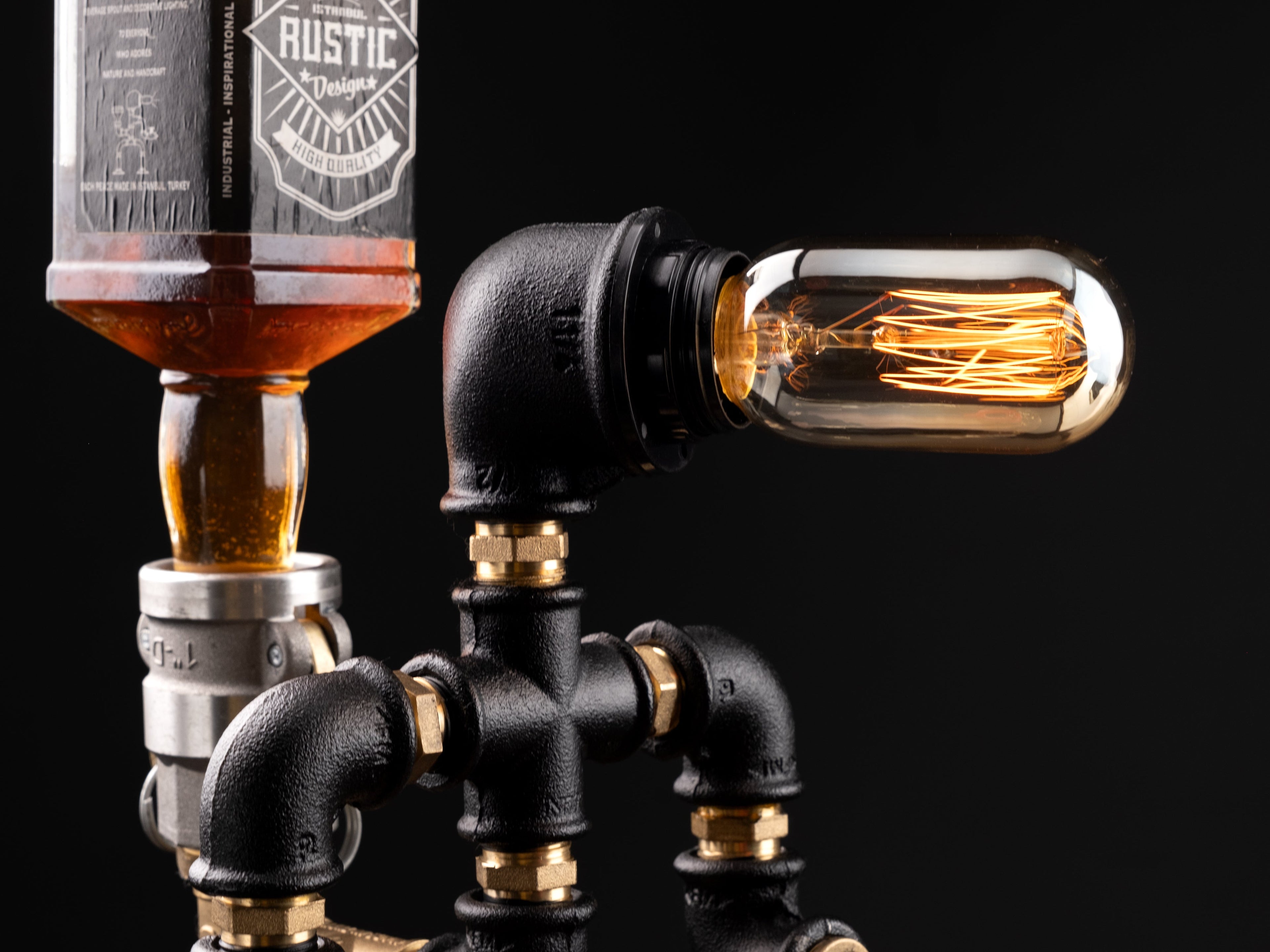 İTFAİYECİ. Lampenser İçki Çeşmesi