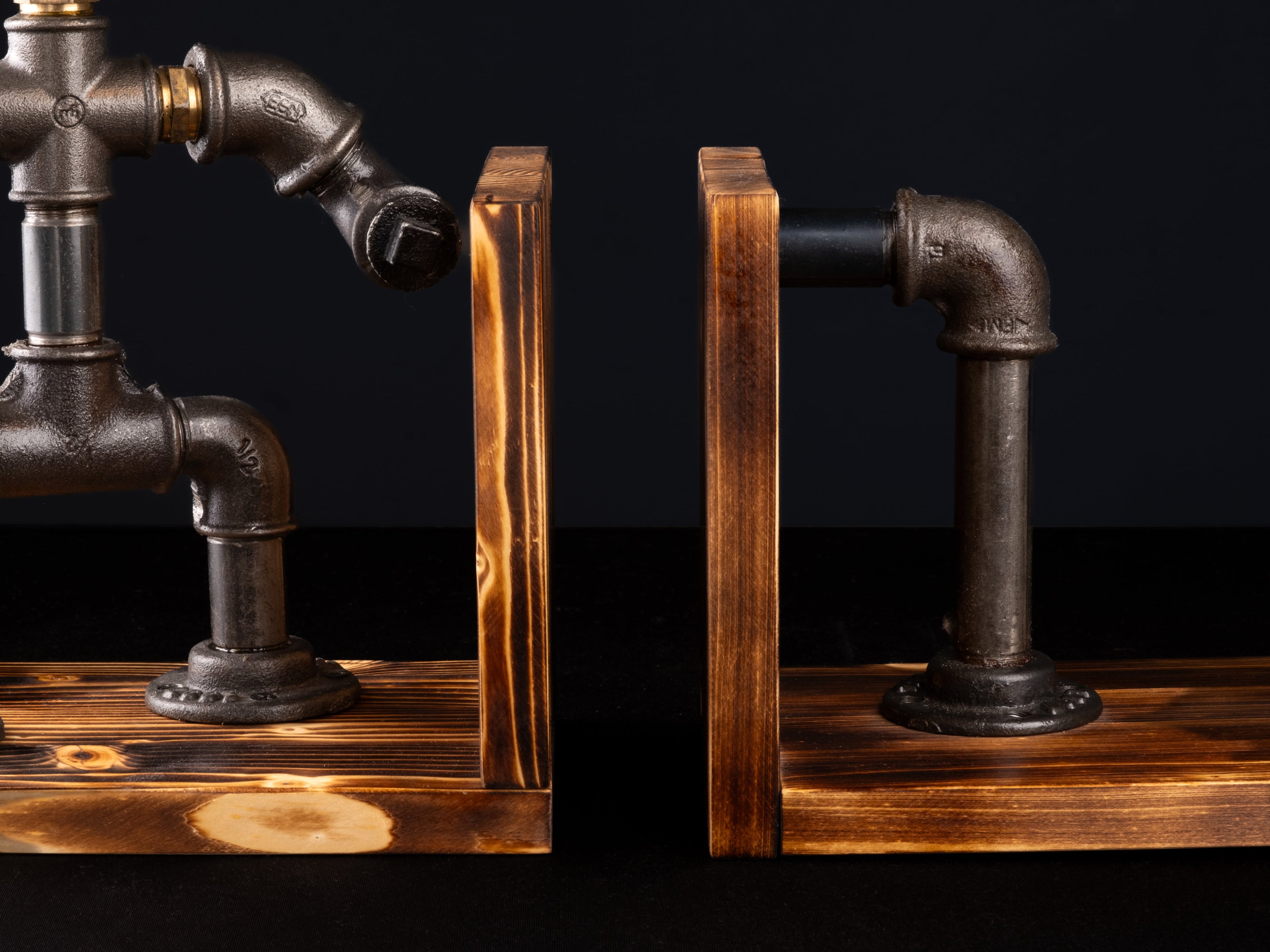 KİTAP BEKÇİSİ. Gece Lambası