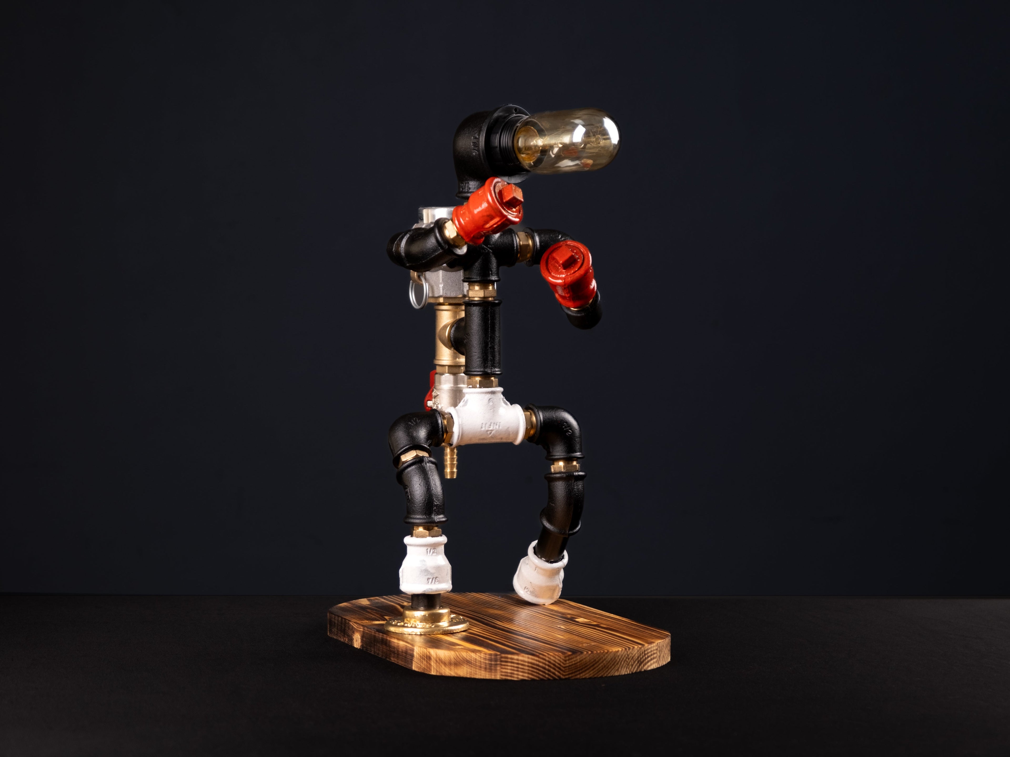 MUHAMMED ALİ. Lampenser İçki Çeşmesi