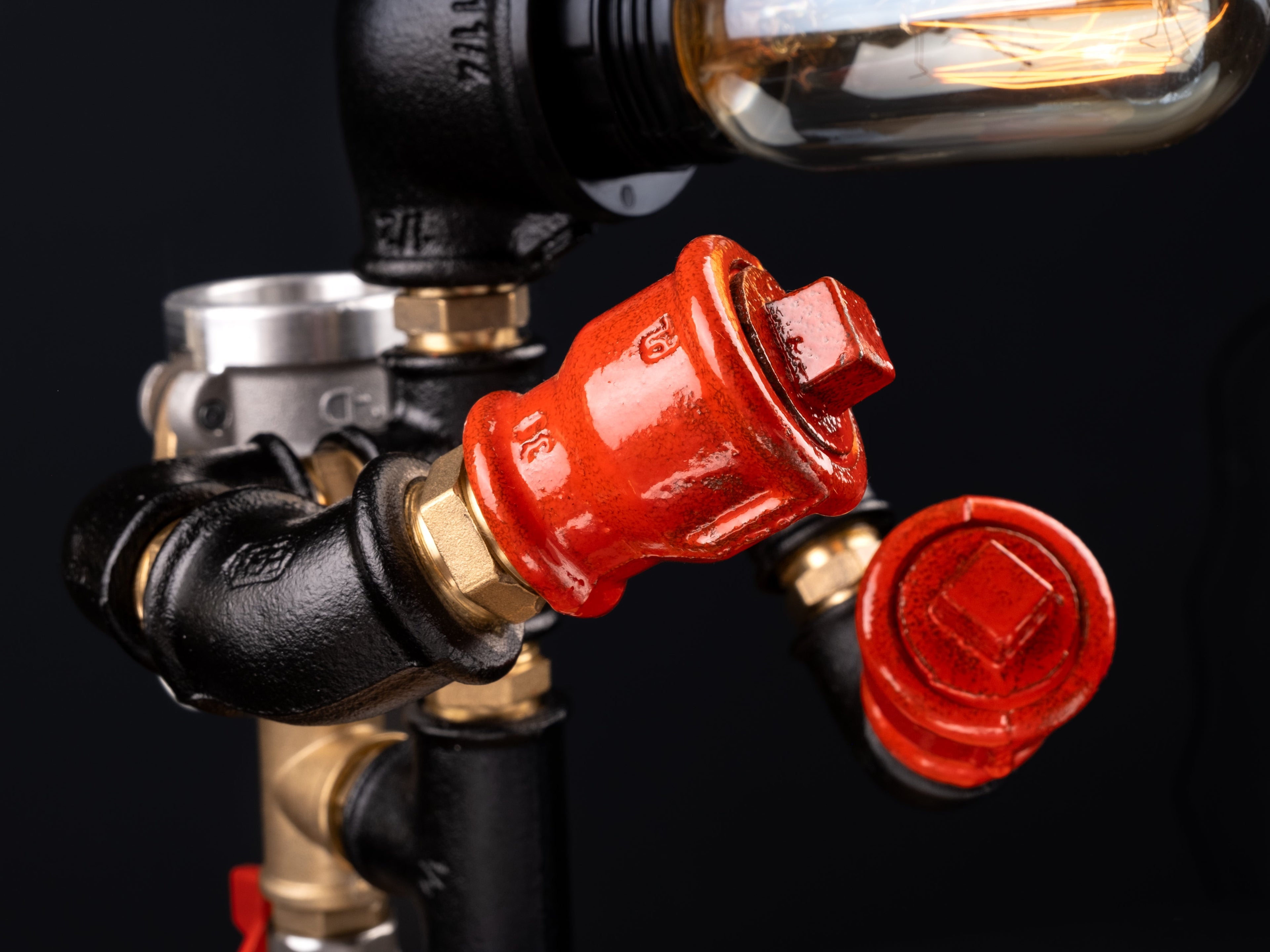 MUHAMMED ALİ. Lampenser İçki Çeşmesi