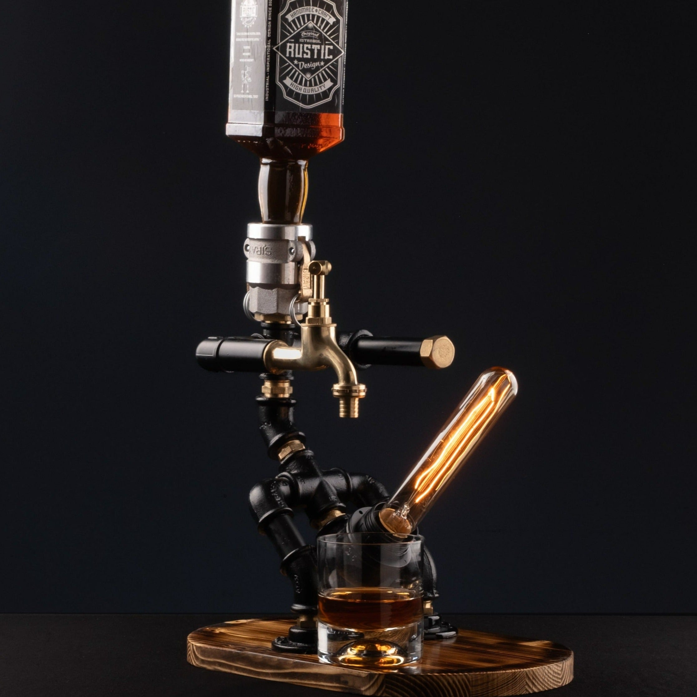 BEREKET TANRISI. Lampenser İçki Çeşmesi