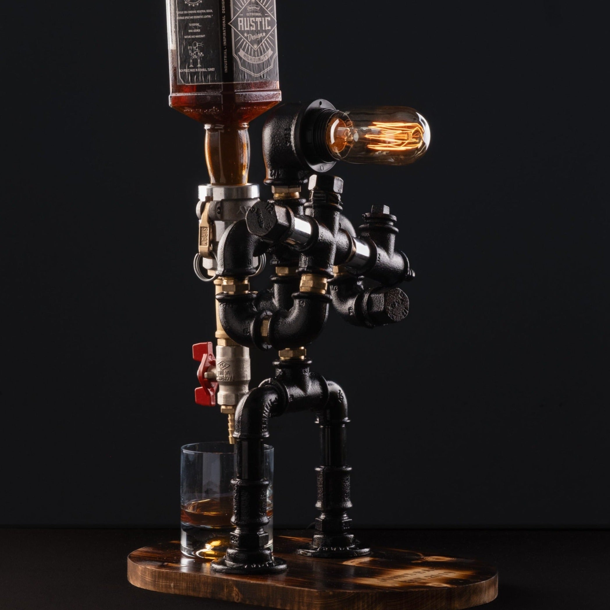 POLİS. Lampenser İçki Çeşmesi