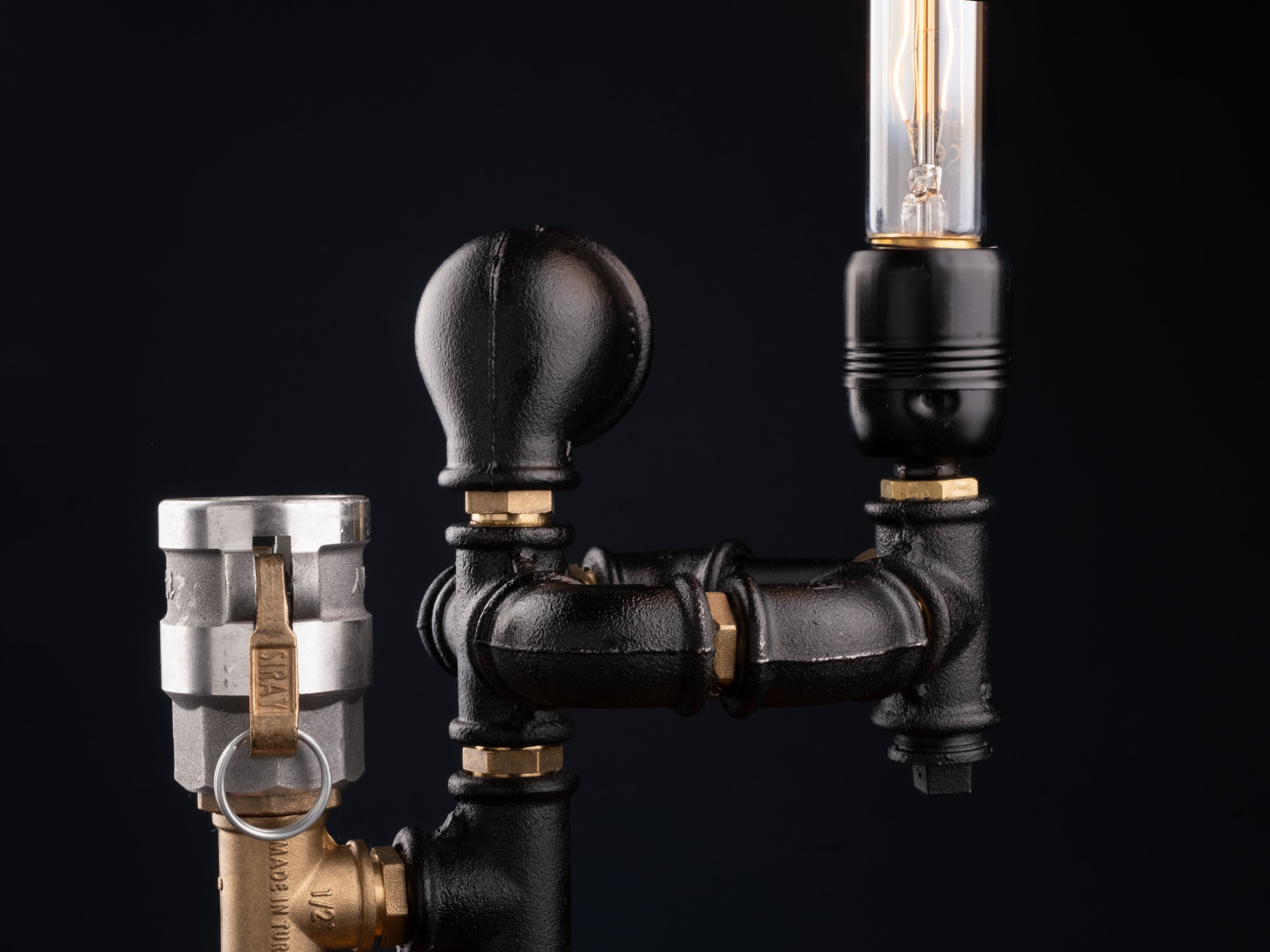 ŞÖVALYE. Lampenser İçki Çeşmesi